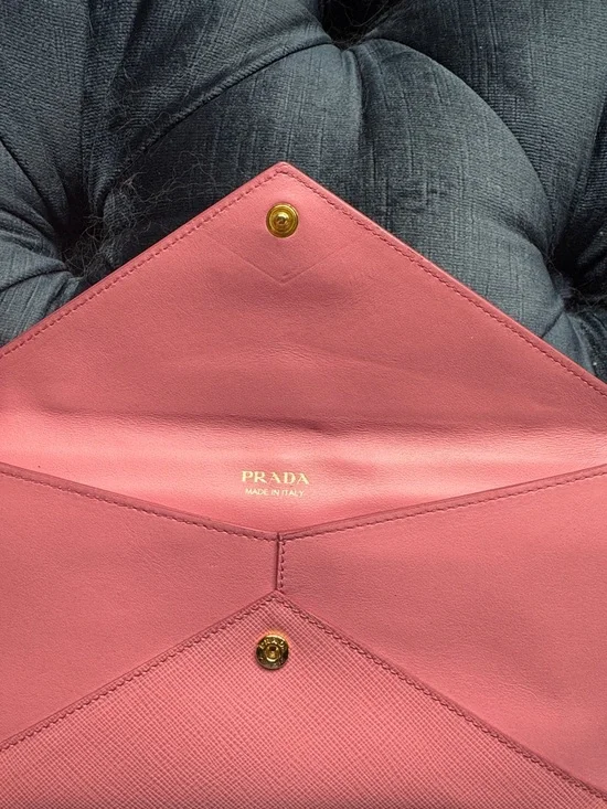 Prada Pink Saffiano Envelope Clutch/wallet with Gold Logo - Picture 2 of 10